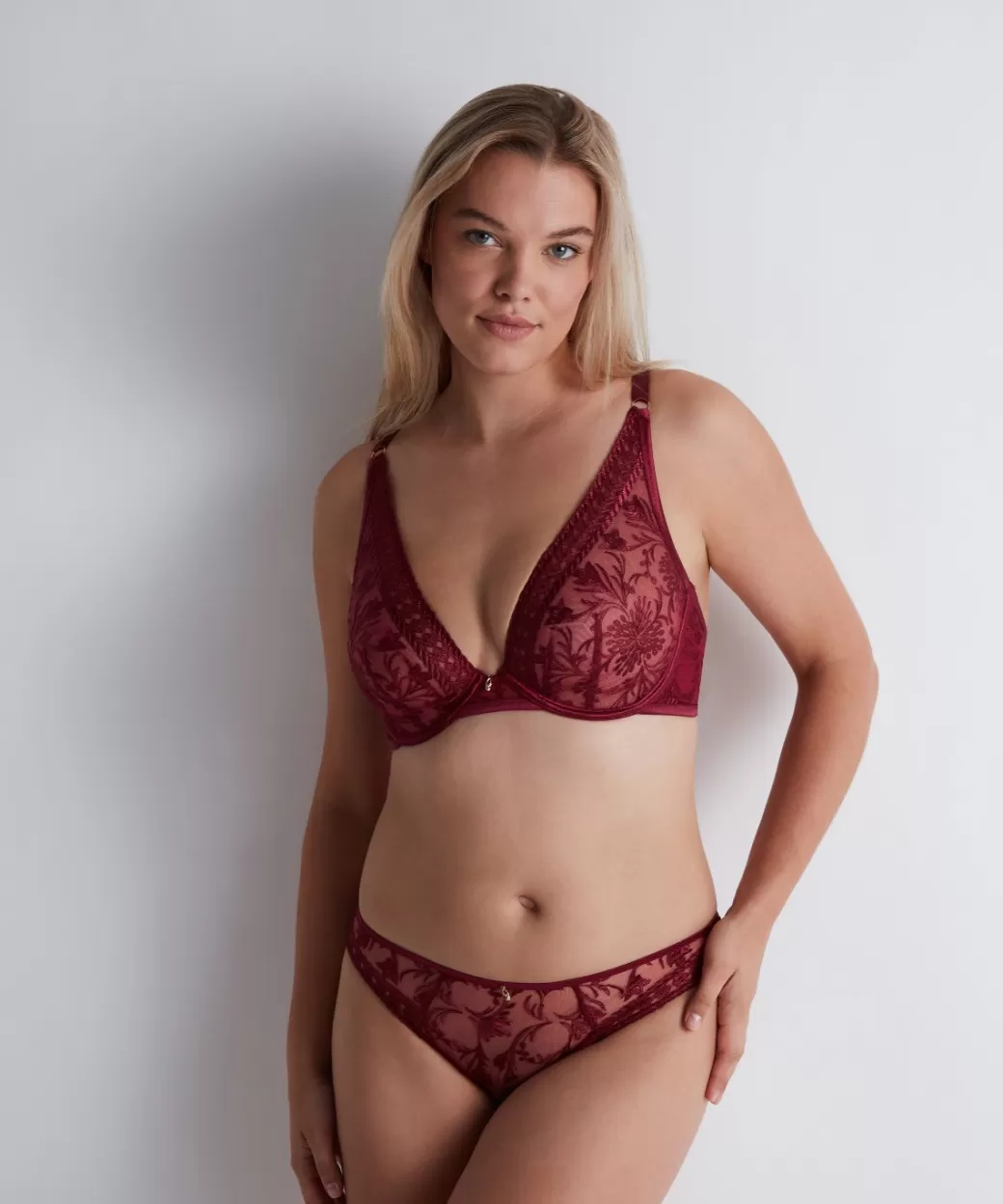 triangle_avec_armatures_6-1.webp Aubade Triangle Avec Armatures Crimson Red Store